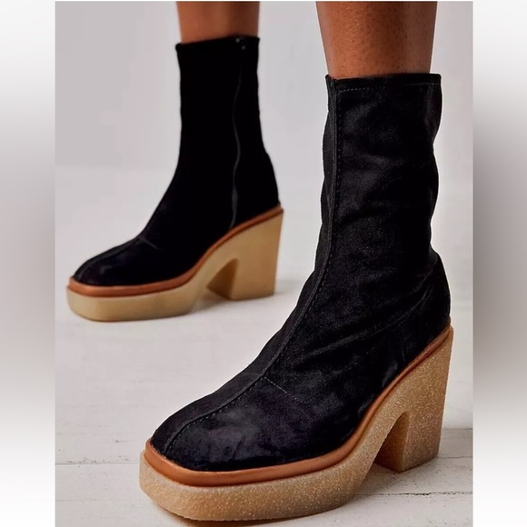 🖤FREE PEOPLE GIGI BLACK SUEDE ANKLE BOOTS 38 7.5 - Picture 3 of 9